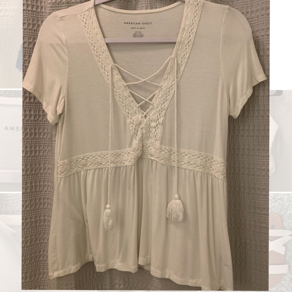 American Eagle Outfitters T-Shirt